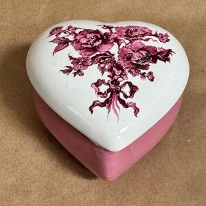 VTG 1990 Potpourri Press Pink Floral Ceramic Heart Shaped Musical Box Edelweiss